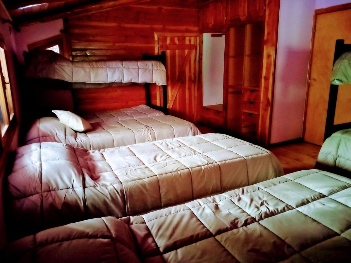 Cuatro Cerros Hostel San Carlos de Bariloche Bagian luar foto