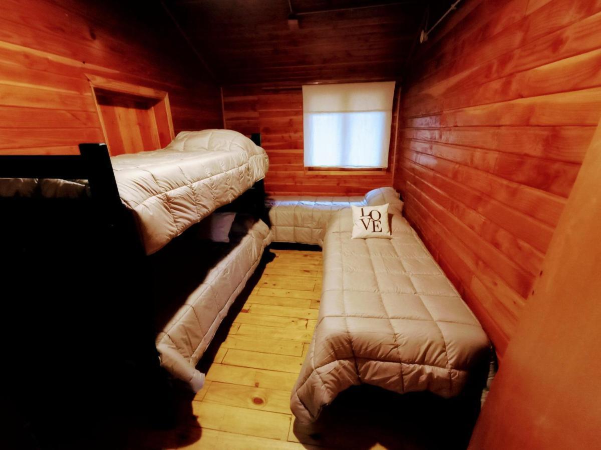 Cuatro Cerros Hostel San Carlos de Bariloche Bagian luar foto