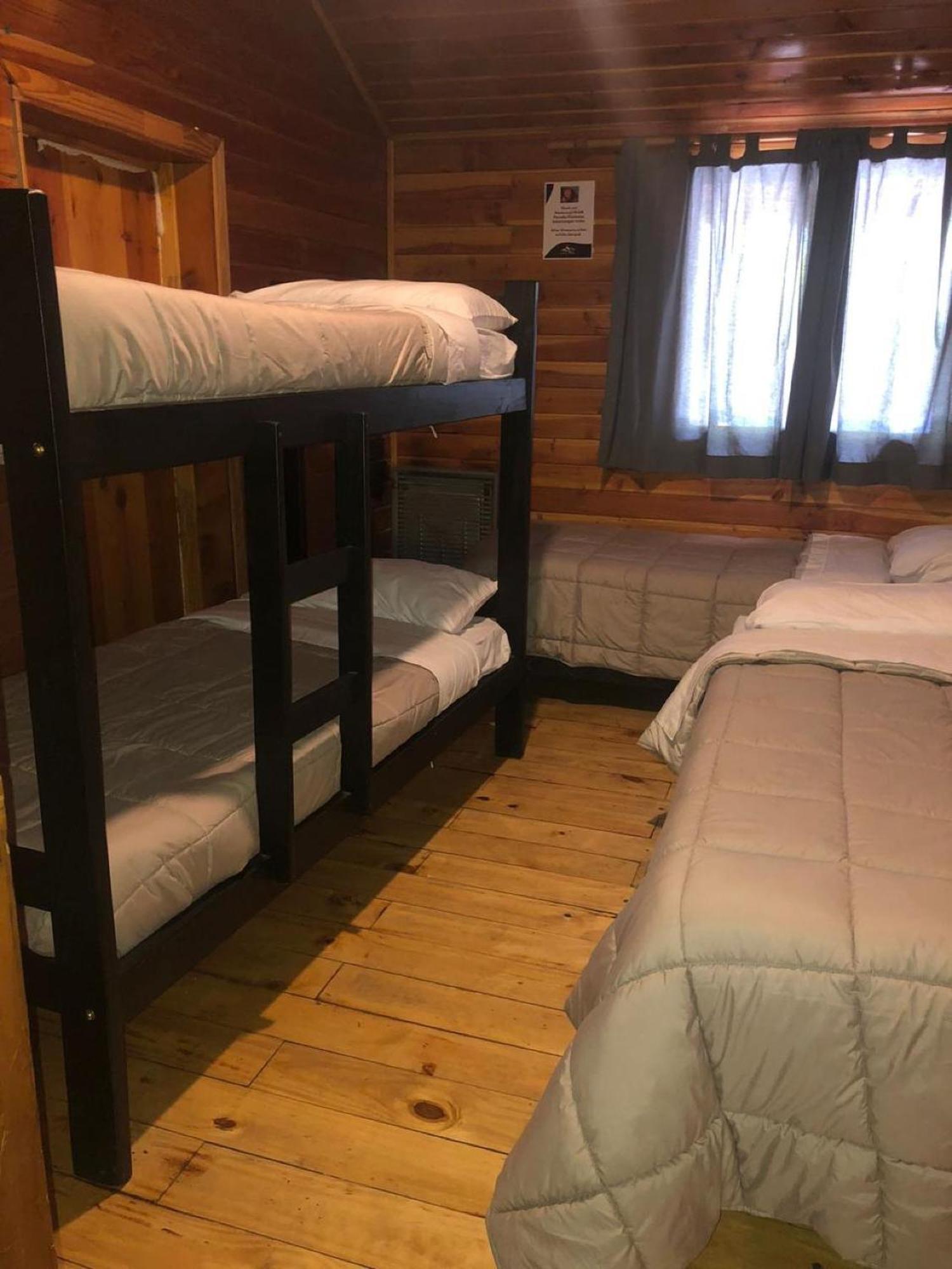 Cuatro Cerros Hostel San Carlos de Bariloche Bagian luar foto